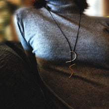 Γούρι 2025 Xειροποίητo, επίχρυσο ασημένιo κολιέ, Ένα - 1