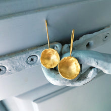 Χειροποίητα σκουλαρίκια Bloom σε σχήμα λουλουδιού (ασήμι, επιχρύσωση) - 1