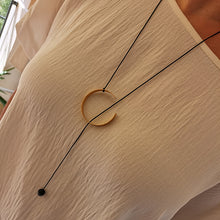 Χειροποίητo αφαιρετικό κολιέ με όνυχα Space (ασήμι, επιχρύσωση) - 1