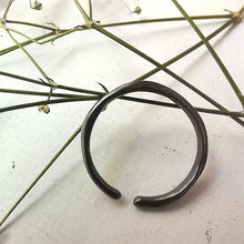 Χειροποίητο επίχρυσο δαχτυλίδι βέρα Texture Circle (ασήμι) - 2