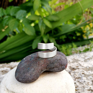 Modern, minimalist sterling silver ring Space