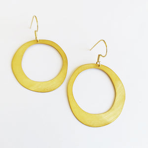 Handmade dangle oval shaped earrings Abstract (gold plated silver)