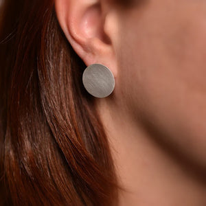 Mismatched dangle earrings, Space discs (silver)