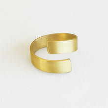 Modern, minimalist gold plated silver ring Space - 1
