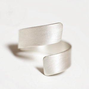 Modern, minimalist sterling silver ring Space