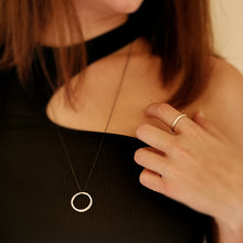 Silver circle necklace Texture Circle (silver) - 1

