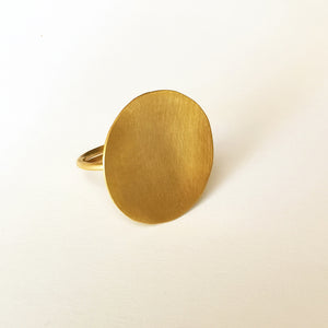 Concave disc ring Texture collection (gold plated silver)