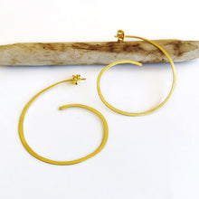 Hammered silver hoop earrings Texture Hoop (gold plated) - 1
