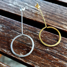 Mismatched dangle earrings Texture Minimal (silver / gold plated silver) - 1
