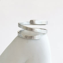 Hammered sterling silver ring Texture Spiral - 2
