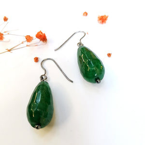 Drop stone jade earrings (silver, rhodium plated)
