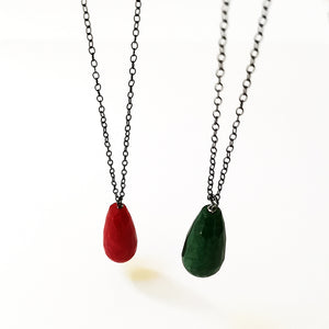 Necklace with chain and drop Jade stone (rhodium plated silver)